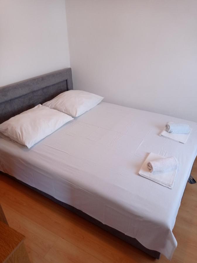 Apartments Milinkovic Водице Екстер'єр фото